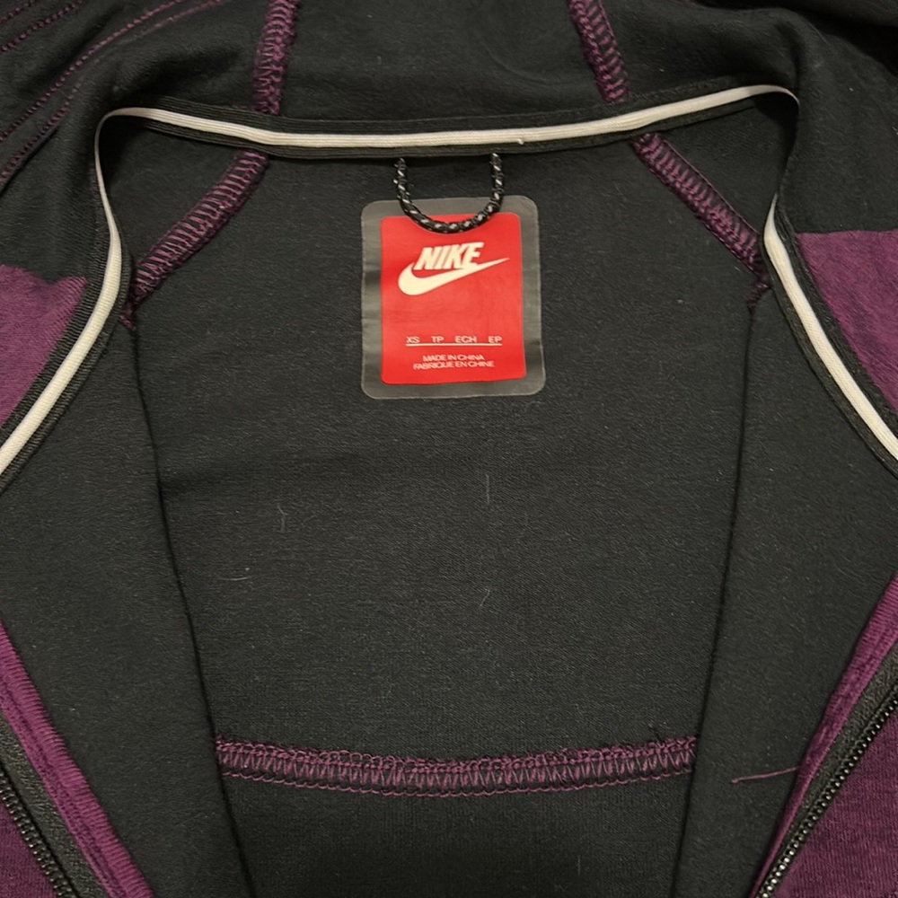 Nike jacket - Picture 3 of 4